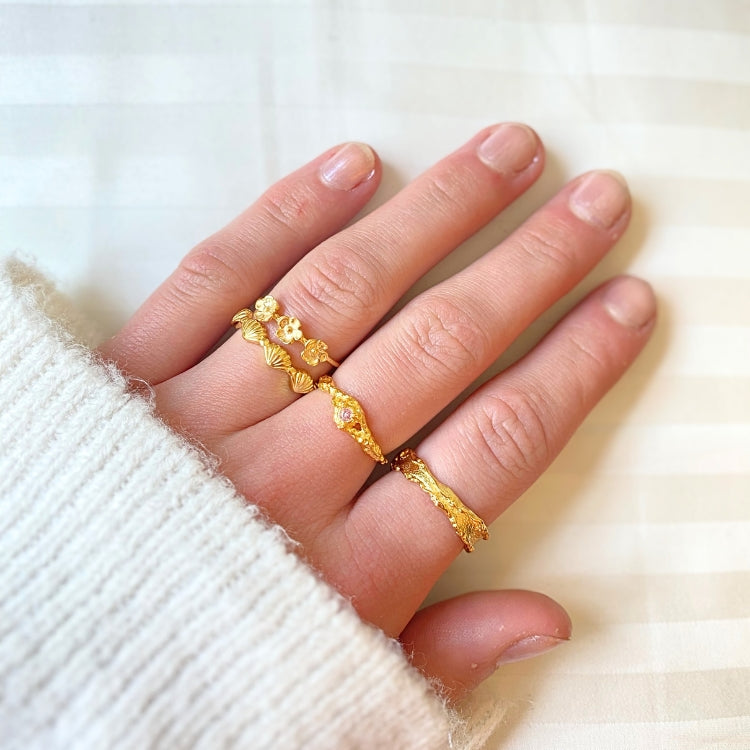 Blomster fingerring - Guld